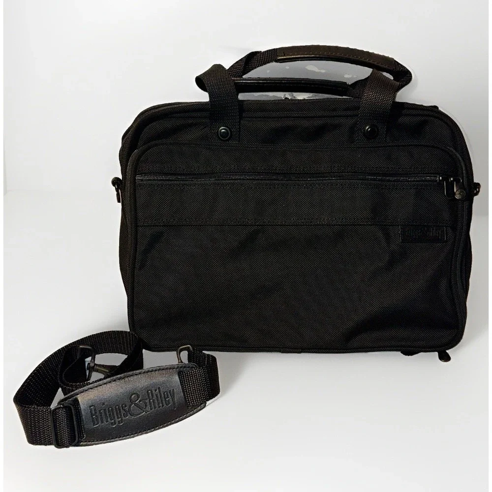 Briggs & Riley Travelware 17